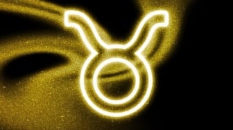 Ramalan Zodiak 15 November 2025: Intip Keberuntungan Karier, Asmara & Keuangan