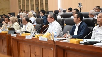 RDP dengan Komisi XII, Pertamina Dukung Pemerintah Akselerasi Target Lifting Migas 2025