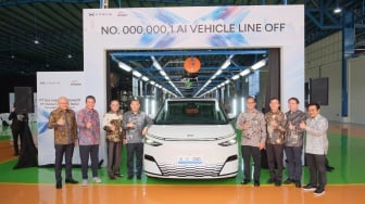 Erajaya dan Xpeng Resmikan Produksi Mobil Perdana di Indonesia