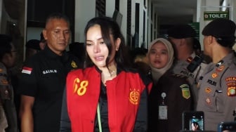Drama di Sidang Vadel Badjideh: Nikita Mirzani Ngamuk, Lolly Tolak Beri Kesaksian di Depan Ibu!