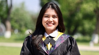 Dari Dairi ke Tiongkok: Kisah Inspiratif Anak Desa yang Taklukan Universitas Top Dunia
