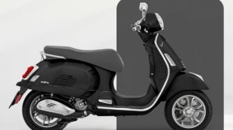 Vespa GTS 300: Skuter Sultan Bergaya Klasik, tapi Tenaga bak Jet Tempur!
