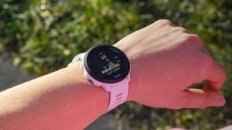6 Rekomendasi Jam Tangan Lari dengan GPS Terbaik 2025