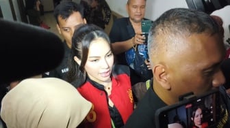 Nikita Mirzani Jijik, Tolak Temui Vadel Badjideh dan Keluarga Sebelum Sidang