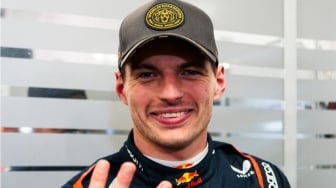 Dipepet Mercedes, Benarkah Max Verstappen Sudah Siap Tinggalkan Red Bull?