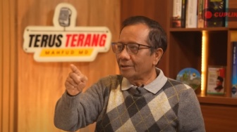 Cerita Mahfud Soal 'Operasi Busuk' di Balik Revisi UU MK, Hakim Bisa Langsung Dipecat