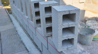 Rumah Ukuran 6x12 Butuh Berapa Batako? Simak Cara Hitungnya Biar Gak Boncos