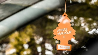 5 Rekomendasi Parfum Mobil yang Aman Buat AC dan Aromanya Enak Buat Hidung