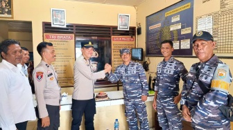 Kejutan di HUT ke-79 Bhayangkara: TNI Bawa Kue Ulang Tahun untuk Polri di Tanjung Beringin