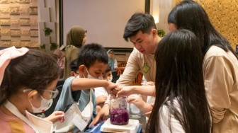 Gandeng CIC Untan, Aston Pontianak Gelar 'Fun Chem 2025', Liburan Seru dan Edukatif untuk Anak-anak