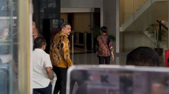 Surat Perjalanan Istri Menteri UMKM Tuai Sorotan, Maman Abdurrahman Beri Penjelasan ke KPK