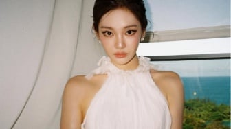 Punya Undangan Pesta? Ini 4 Gaya Anggun Ningning aespa yang Patut Dicoba