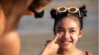 5 Sunscreen untuk Remaja yang Harganya Rp30 Ribuan, Ramah di Kantong
