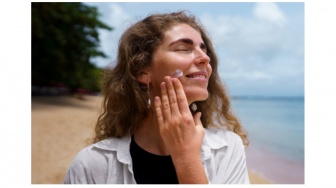5 Rekomendasi Sunscreen Non Comedogenic, Cocok buat Wajah Rentan Berjerawat