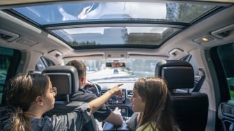 5 Mobil Bekas Keluarga Terbaik dengan Panoramic Roof untuk Perjalanan Mewah, Mulai Rp100 Jutaan