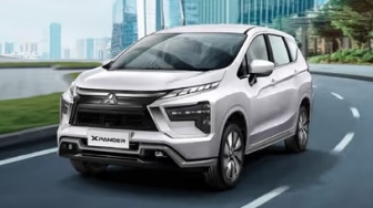 Pilihan Tepat Liburan Akhir Tahun, Harga Mobil Bekas Mitsubishi Xpander Lengkap Perkiraan Pajaknya