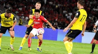 Pelatih Oxford United Heran Lihat Atmosfer Piala Presiden 2025, Bandingkan dengan Inggris