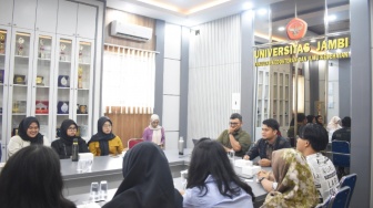 Kelas yang Terjebak Masa Lalu, Saatnya Pendidikan Tinggi Menyesuaikan Diri