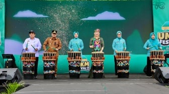 Semarak HKG ke-53, Tri Tito Buka Festival UMKM 2025 & Layanan Kesehatan Gratis