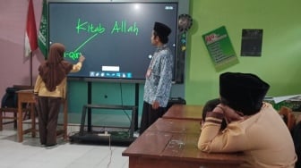 Musim Berburu Siswa Baru: Apa Kabar Sekolah Negeri?