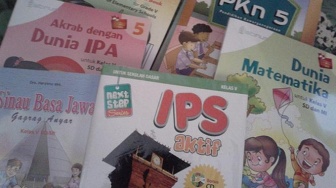 Samarinda Gratiskan Buku Pelajaran SD dan SMP Negeri, Pemkot Pastikan Tak Ada Lagi Pungutan