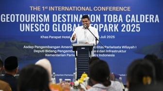 Gubernur Bobby Nasution Ajak Kepala Daerah Samakan Tekad Kelola Danau Toba