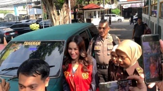 Pesan Satir Nikita Mirzani Buat Jaksa Jelang Sidang Lanjutan Pemerasan Reza Gladys
