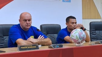 Bojan Hodak Geram Persib Gagal Menang Gegara Kesalahan di Menit Akhir