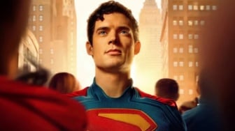 Tayang Hari Ini, Yuk Kenalan dengan David Corenswet Sang Superman Terbaru