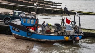 Sampah Mikro di Laut Jawa Mengancam Nelayan dan Ekosistem Pesisir
