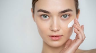 6 Rekomendasi Sunscreen Non Comedogenic: Ringan, Aman, dan Bebas Pori Tersumbat Mulai Rp30 Ribuan
