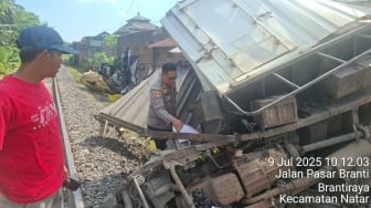 Truk Tertabrak KA Babaranjang di Branti, Begini Nasib Pak Sopir