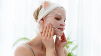 4 Sheet Mask Anti Aging Bikin Kulit Awet Muda Harga Pelajar, Rp15 Ribu!