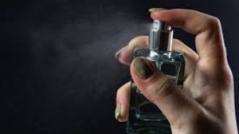6 Parfum Anti Bau Badan Berkeringat, Harumnya Awet Saat Olahraga!