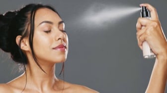 Makeup Anti Crack, 7 Rekomendasi Setting Spray untuk Kulit Kering Mulai Rp 40 Ribuan