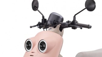Penantang Honda Scoopy dari Yamaha: Desain Ala 'Burung Hantu', Harga Bikin Melongo