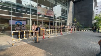 Polisi Mendadak Pasang Metal Detector, Sidang Pleidoi Hasto PDIP Dijaga Super Ketat, Mengapa?
