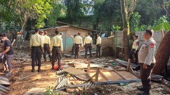 Jadi Titik Prostitusi Terselubung, Gubuk-gubuk Liar di Lahan Milik BRIN Tangsel Dibongkar