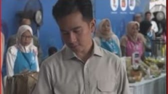 Momen Kocak Gibran di Sleman: Salah Tinggal Catatan di Tas Ibu UMKM