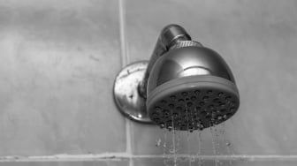Shower Cuma Netes? Ini 5 Rekomendasi Pompa Pendorong Biar Air Mandi Makin Deras