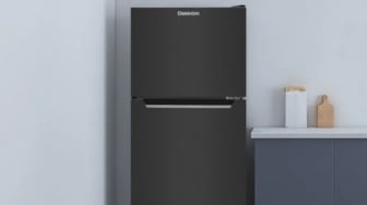 6 Rekomendasi Kulkas 2 Pintu 75 Watt Terbaik 2025, Tagihan Aman Desain Mewah