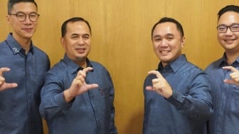 Saham COIN Mengalami ARA Tiga Hari Berturut-turut sejak Listing