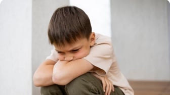 7 Tanda Seseorang Pernah Alami Childhood Emotional Neglect, Sering Tidak Disadari