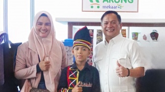 Kisah Ibu Penjual Keripik di Balik Tarian Viral Dikha 'Aura Farming', Ternyata Nasabah PNM