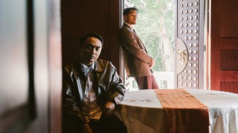 Groove Patah Hati: Adrian Khalif dan Dipha Barus Rilis Single Kolaborasi Terbaru, "Kualat"