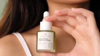 Kulit Cerah Bebas Jerawat dengan 3 Rekomendasi Serum Berbahan Utama Matcha