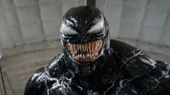 Sinopsis Venom: Dualitas Brutal Tom Hardy, Malam Ini di Trans TV