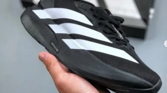 Berapa Harga Sepatu Adizero di Indonesia? Intip 7 Model Paling Dicari