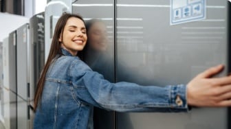 Apa Ada Kulkas Murah Tanpa Bunga Es Mulai Rp1 Jutaan? Ini 8 Rekomendasi yang Awet