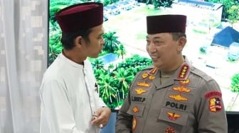 Kapolri-UAS Bertemu: Sinergi Ulama-Umara dan Pesan Menyejukkan di Bumi Lancang Kuning